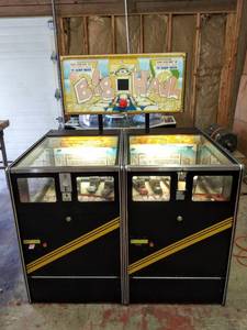 lot 11 image: Big Haul Redemption Arcade Game- Double Unit- As Shown Powers Up