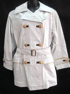 lot 9983 image: Braefair Size 8  Retro Womens White Leather City Jacket