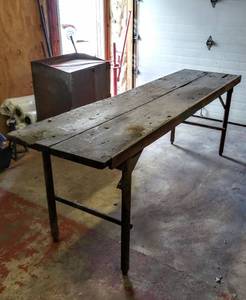 lot 9994 image: Steel Leg- Wood Top&nbsp Long Shop Table- Sturdy and Heavy