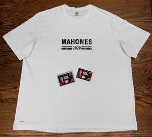 lot 10005 image: MAHOMES 2020 T-Shirt Sz 2XL & 2 Patrick Mahomes ESPN NFL Draft Cards