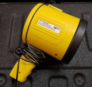 lot 3202 image: Chicago Electric Power Tools Spotlight