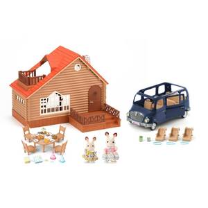 lot 49897 image: Calico Critters Lakeside Lodge Gift Set
