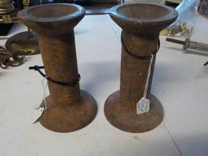 lot 6251 image: cast Iron C. I. disc spools 7 x 4