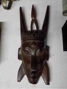 lot 6270 image: African hand carved wood decoration