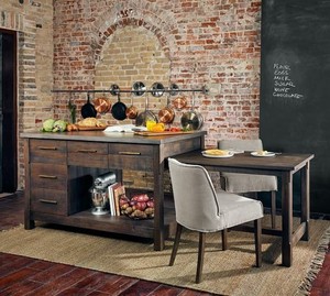lot 46954 image: Elworth Kitchen Island