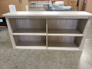 lot 46979 image: Storage cabinet