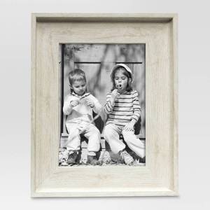 lot 1431 image: Single Picture Frame 4X6 - Ivory - Threshold