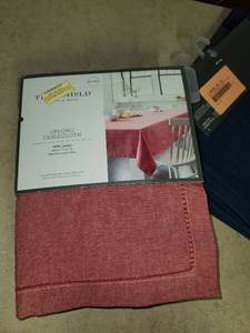 lot 1487 image: Threshold Chambray Hemstitch Red 60x120 Oblong 100% Cotton Farmhouse Tablecloth