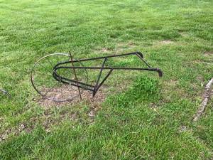 lot 121 image: Antique push garden plow