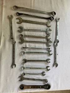 lot 14 image: 17pc Craftsman Wrench Lot