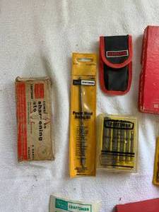 lot 20 image: Craftsman Tool Lot