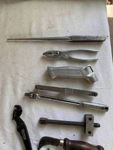 lot 26 image: Craftsman Tool Lot