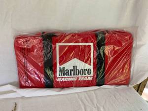 lot 56 image: Marlboro Bag