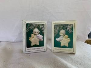 lot 63 image: 2PC Precious Moments Lot