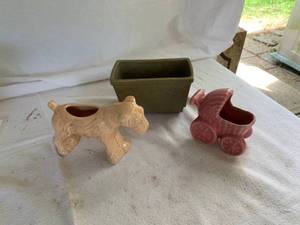 lot 79 image: 3PC Vase Lot