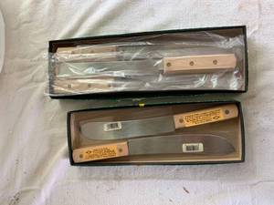 lot 87 image: Knife Lot