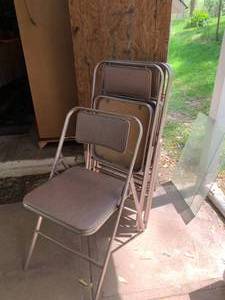 lot 92 image: 4PC Foldable Chair Set