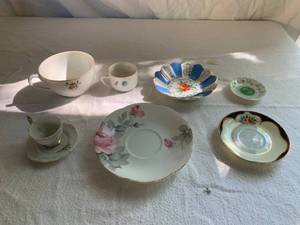 lot 99 image: 8PC Occupied Japan Lot