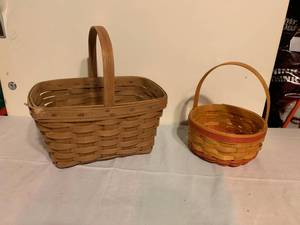 lot 134 image: 2PC Longaberger Basket Lot