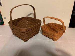 lot 136 image: 2PC SIGNED Longaberger Basket Lot