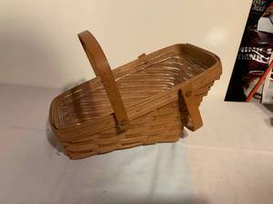 lot 141 image: 1988 Longaberger Sled Basket