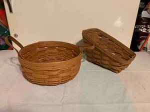 lot 145 image: 2PC SIGNED Longaberger Basket Lot