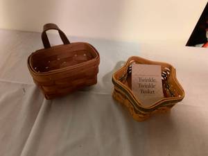 lot 152 image: 2PC SIGNED Longaberger Basket Lot