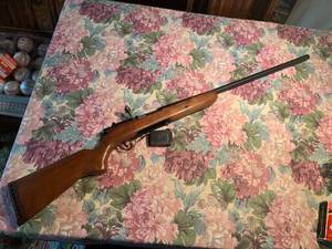 lot 175 image: Western Field Model 15KX 12G Shotgun NICE