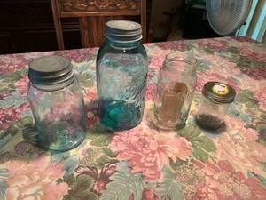 lot 189 image: 4PC Canning Jar Set
