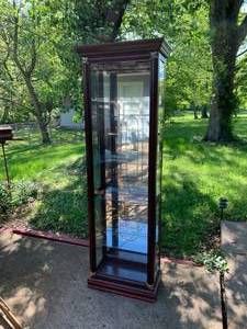 lot 193 image: Glass Display Case