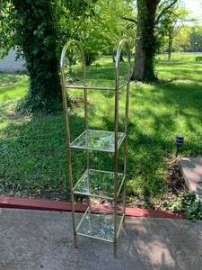 lot 198 image: GlassGold Shelf