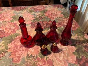 lot 209 image: 6PC Ruby Red  Set