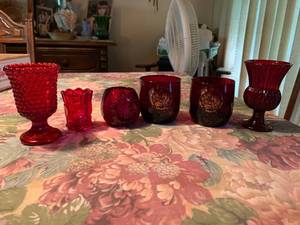 lot 215 image: 6PC Ruby Red Vase Set