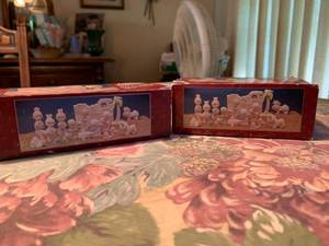 lot 234 image: 2PC Precious Moments Lot