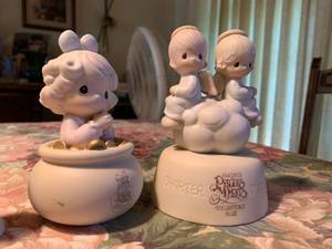 lot 237 image: 3PC Precious Moments Lot