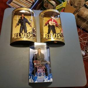 lot 1418 image: 3 Elvis collector dolls