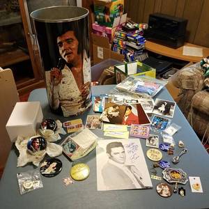lot 1444 image: Elvis memorabilia