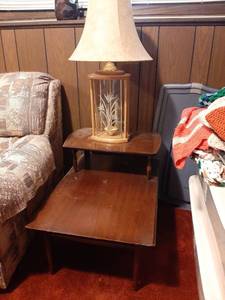 lot 1480 image: Step End Table and Lamp