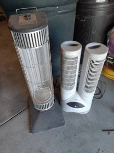 lot 1556 image: 2 Electric Heaters