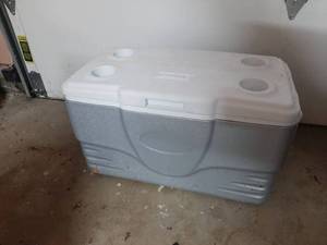 lot 1572 image: Coleman Cooler