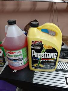 lot 1609 image: Antifreeze and RV Antifreeze