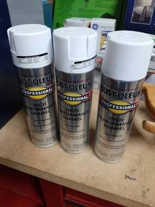 lot 1626 image: 3 Can Semi Gloss White Spray Paint