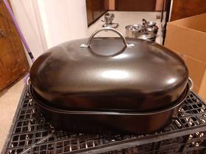 lot 1636 image: Roaster - Appears New