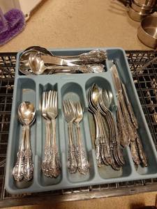 lot 1637 image: Flatware