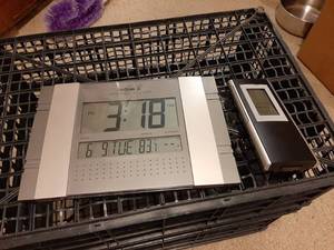 lot 1641 image: Atomic Clock