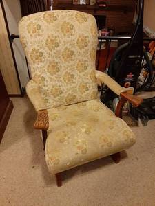 lot 1651 image: Rocking Chair