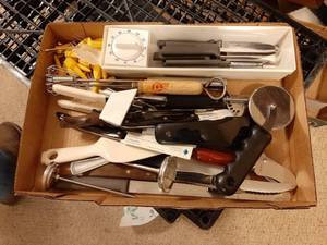 lot 1656 image: Assorted Utensils