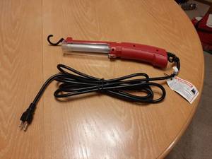 lot 1661 image: Craftsman Work Light