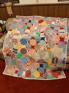 lot 1671 image: Quilt