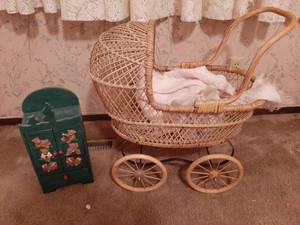 lot 1676 image: Wicker Stroller and Small Bear Cabinet